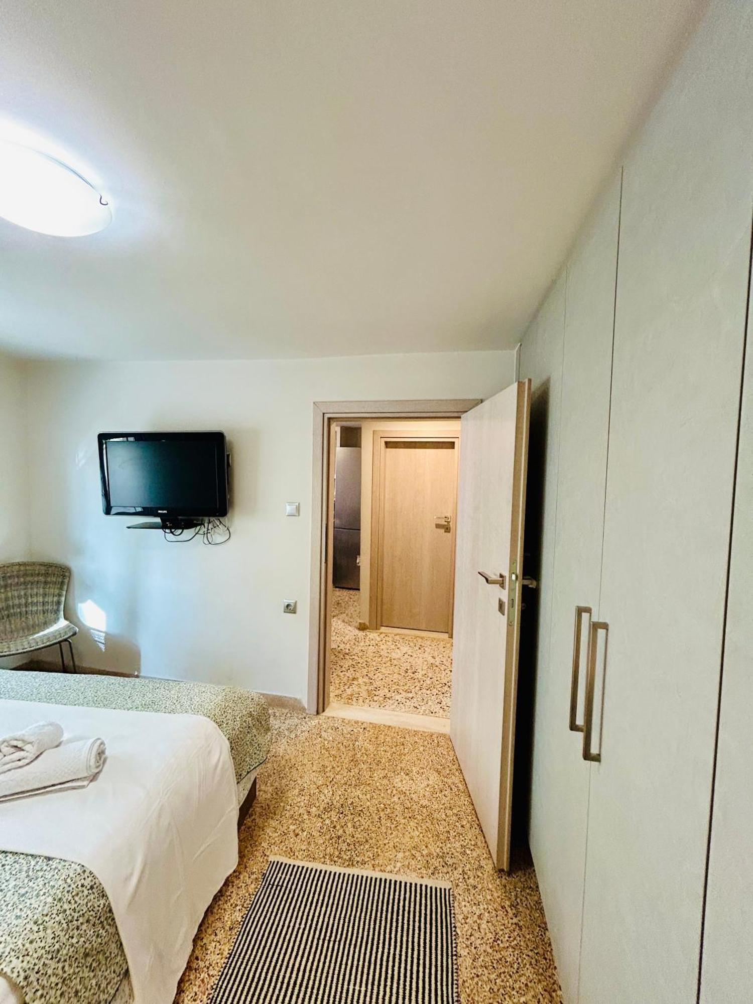 Marina'S Seacret Apartment Corinth Ngoại thất bức ảnh